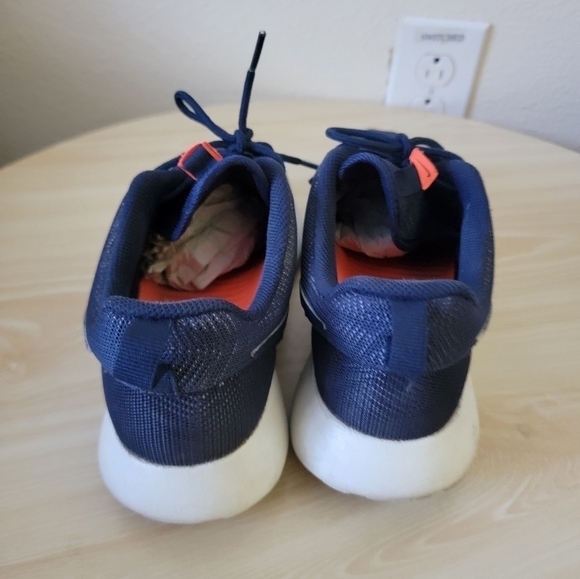 WMNS NIKE ROSHE ONE MOIRE OBSIDIAN/ WHITE/ BRIGHT MANGO size 7.5 - Picture 6 of 11